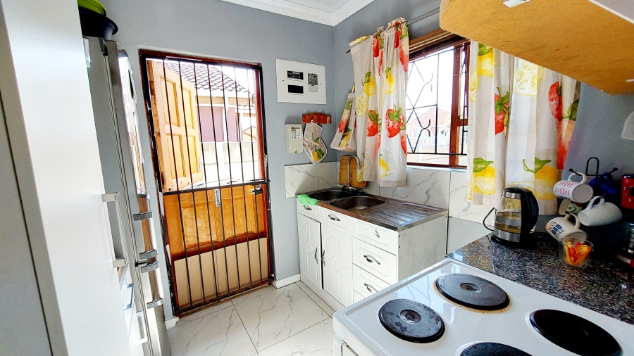 2 Bedroom Property for Sale in Highbury Park Western Cape